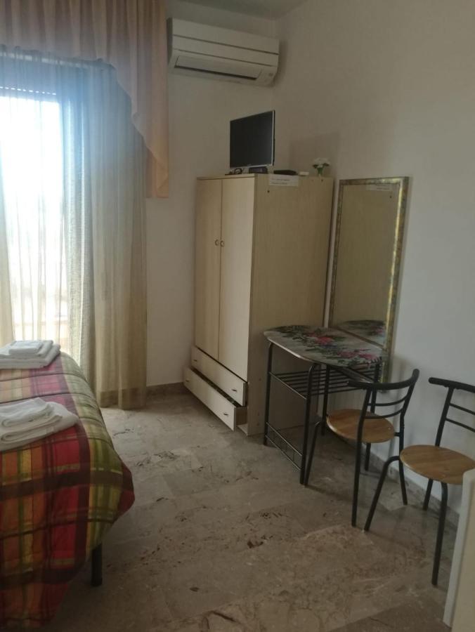 Le Magnolie B&B Roseto Degli Abruzzi Buitenkant foto